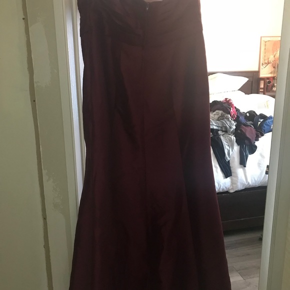 David’s Bridal bridesmaid dress in Wine - Picture 3 of 3